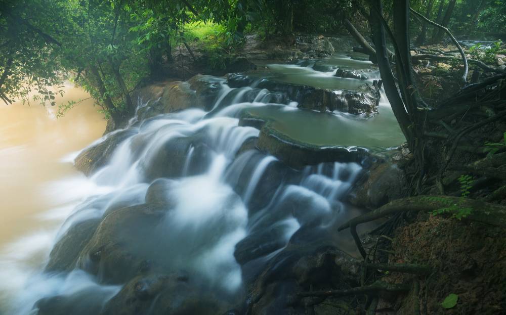 Hot-Springs-Waterfall_-Namtok-Ron.jpg